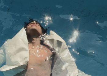 Ekaj (2015) Film Review